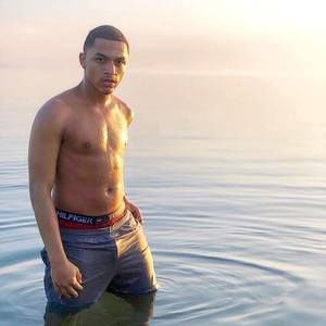 Meet your Posher, Domonic